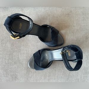 High heels shoes. Maje (French brand). Size: 6.5. Velvet blue. New without tag